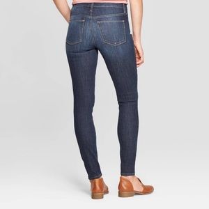 Universal Thread High Rise Skinny Jeans
